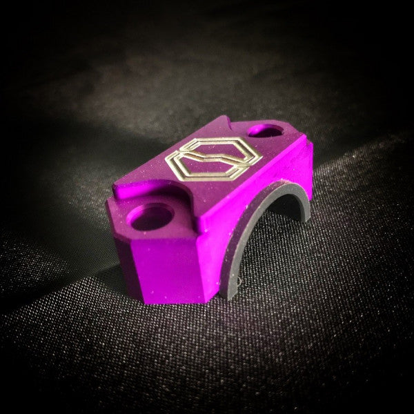 Attache Rotative de réservoir à frein